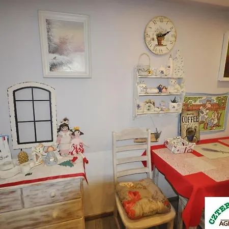 Pansiyon Cztery Pory Roku Jezow Sudecki